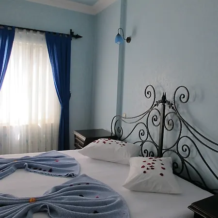 Pensión Hemerans Anatolia 3*